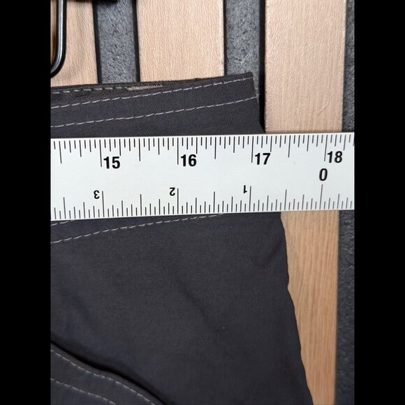 Kuhl Hiking eShorts 34 Mens Gray Nylon Stretch White Stitching 9" Inseam - Picture 3 of 7